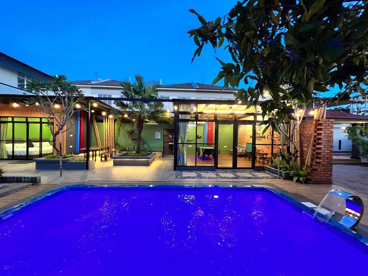The Uniique Haus - Johor 1st Staycation Water Dining Experience Holiday home *
