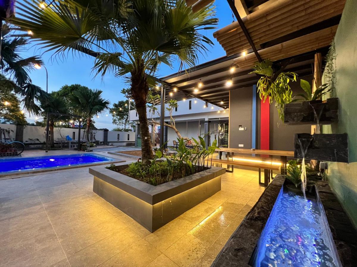 Holiday home The Uniique Haus - Johor 1st Staycation Water Dining Experience *