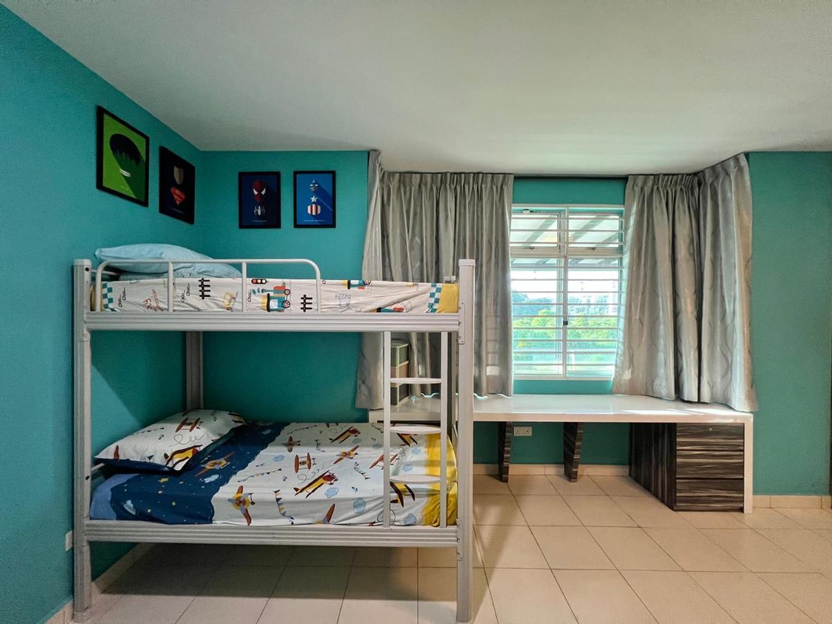 The Uniique Haus - Johor 1st Staycation Water Dining Experience * Johor Bahru