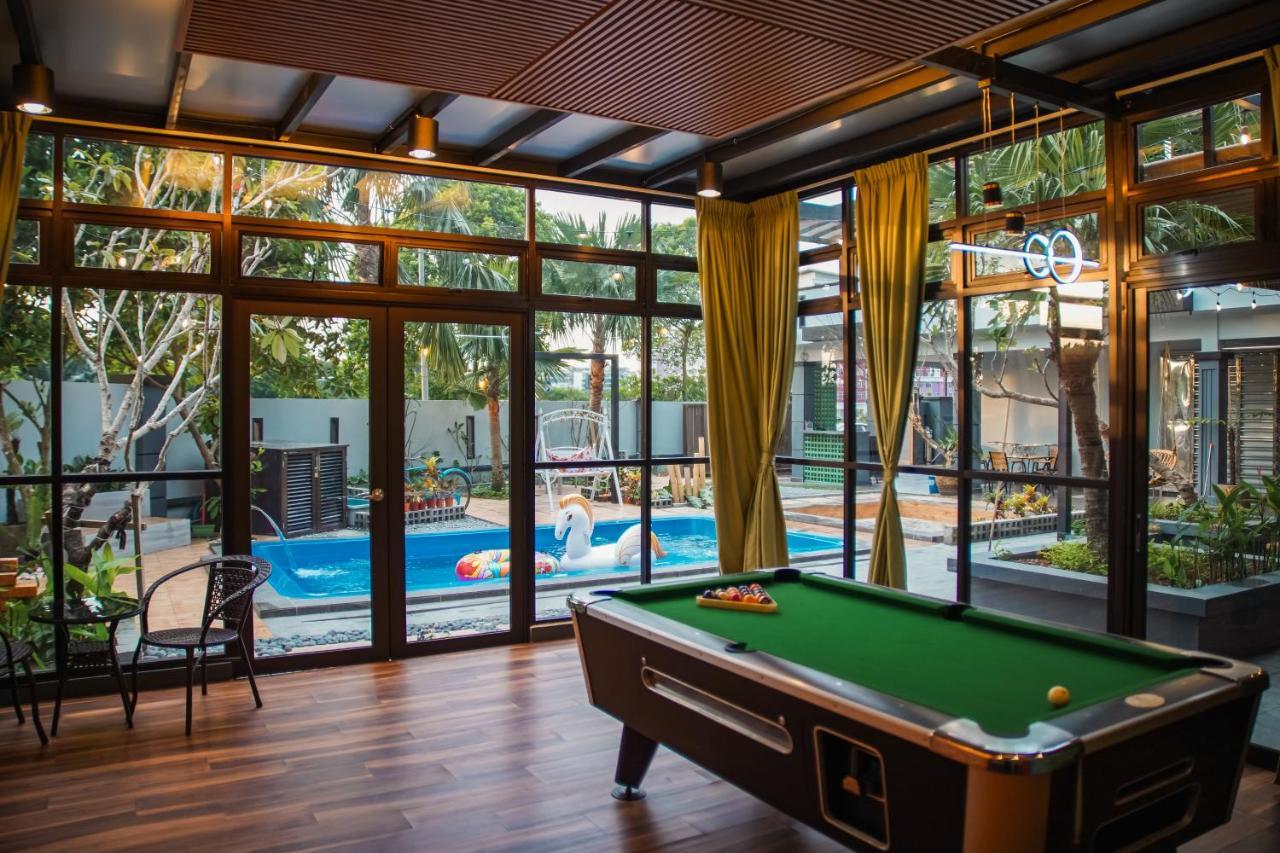 The Uniique Haus - Johor 1st Staycation Water Dining Experience * Johor Bahru